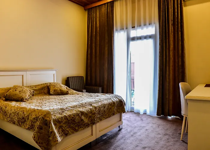 East Legend Hotel
