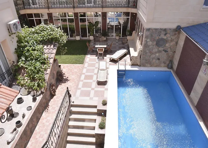 East Legend Hotel