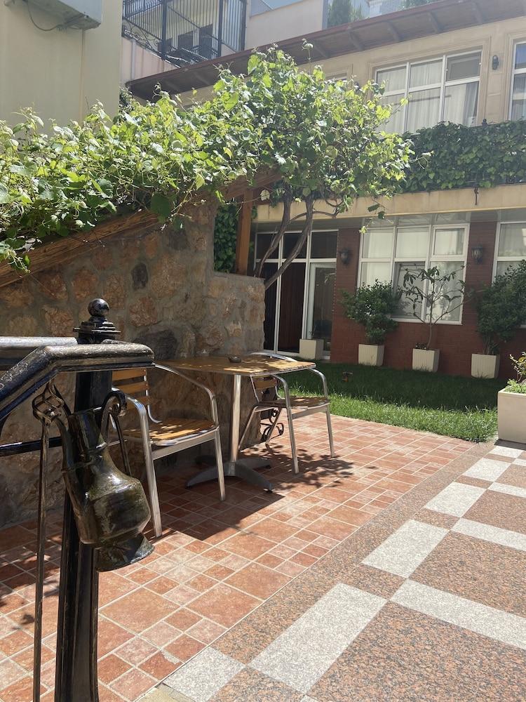 Hotel East Legend Baku