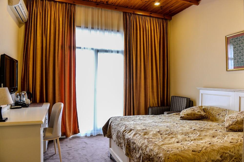 East Legend Hotel Baku