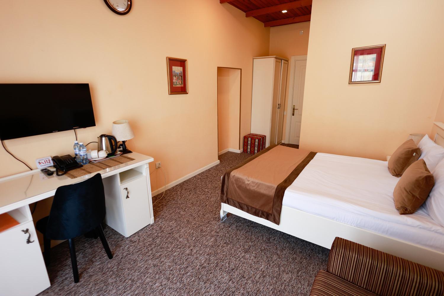 East Legend Hotel