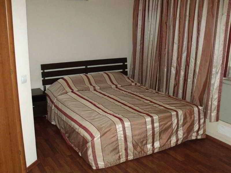 East Legend Hotel