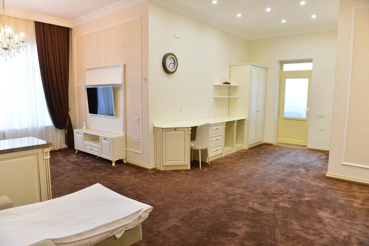 East Legend Hotel
