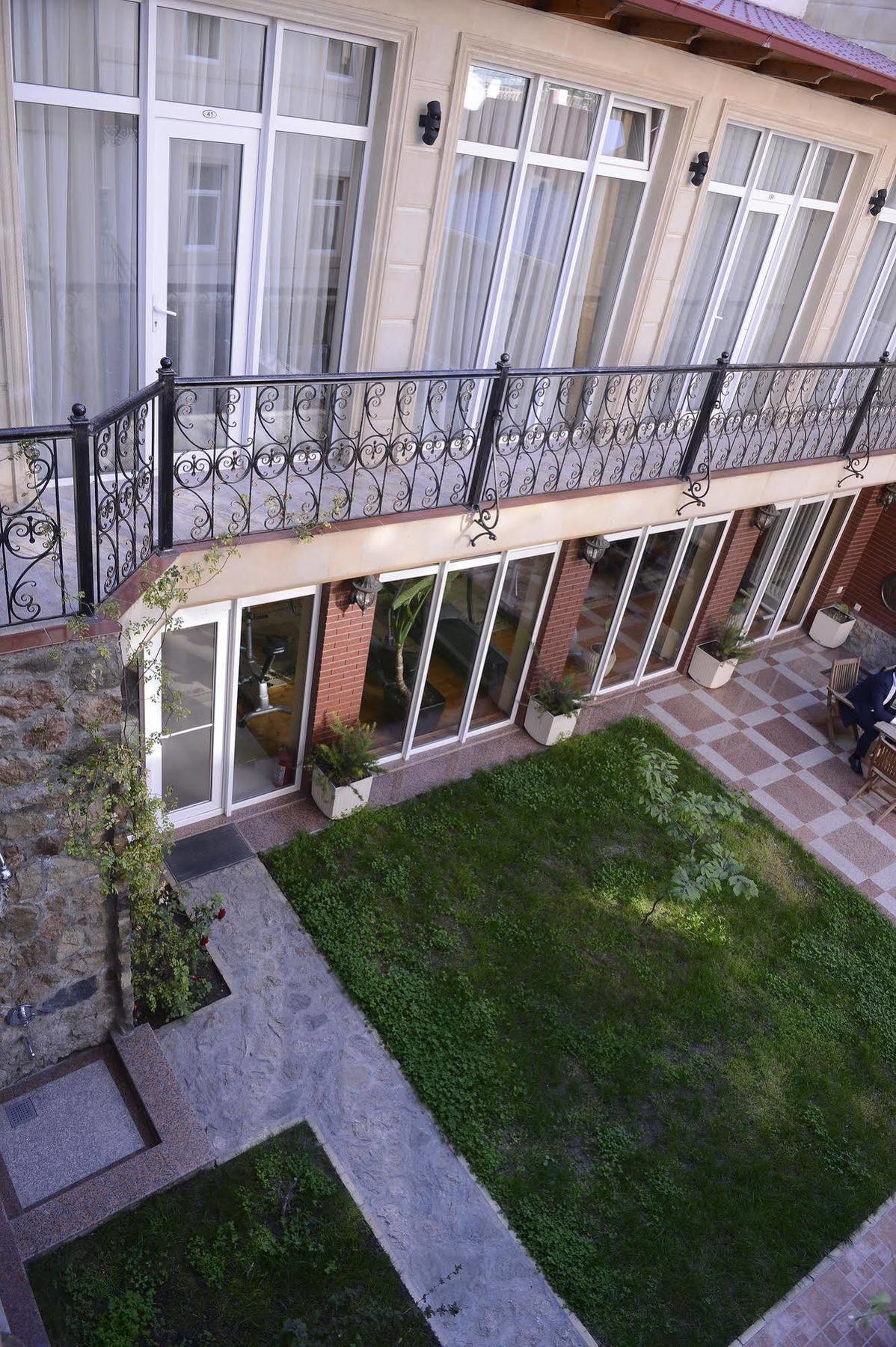 East Legend Hotel Baku